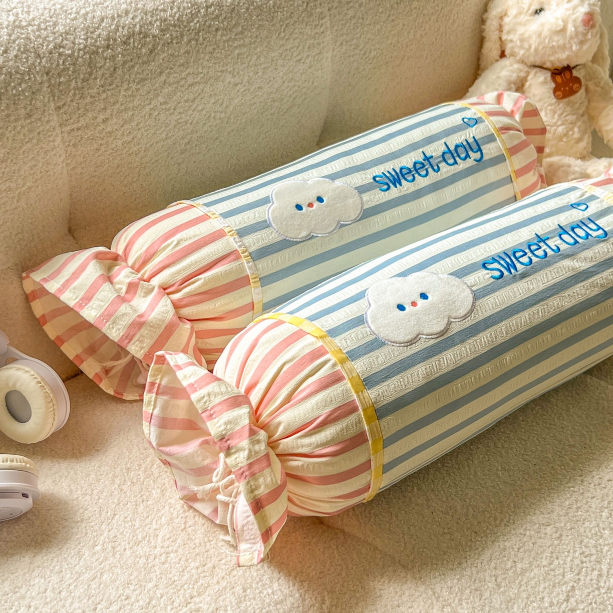 91家纺网 家纺一手货源 找家纺 希诺家居 2025新款ins奶油风奶糖枕糖果枕头枕芯 蓝条纹云朵