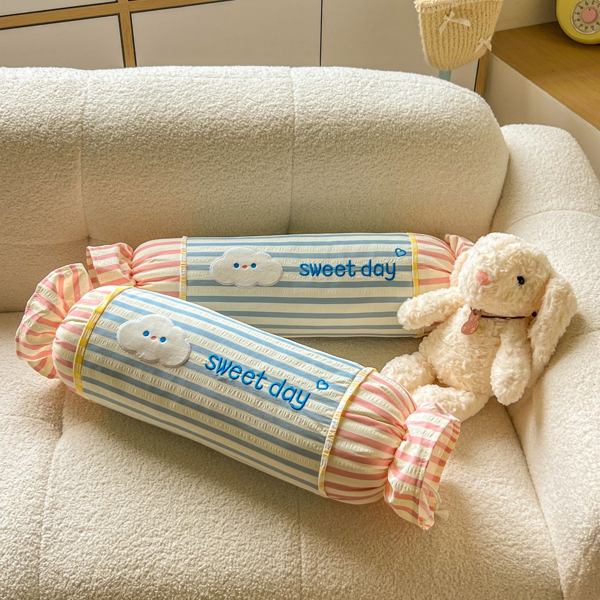 91家纺网 家纺一手货源 找家纺 希诺家居 2025新款ins奶油风奶糖枕糖果枕头枕芯 蓝条纹云朵