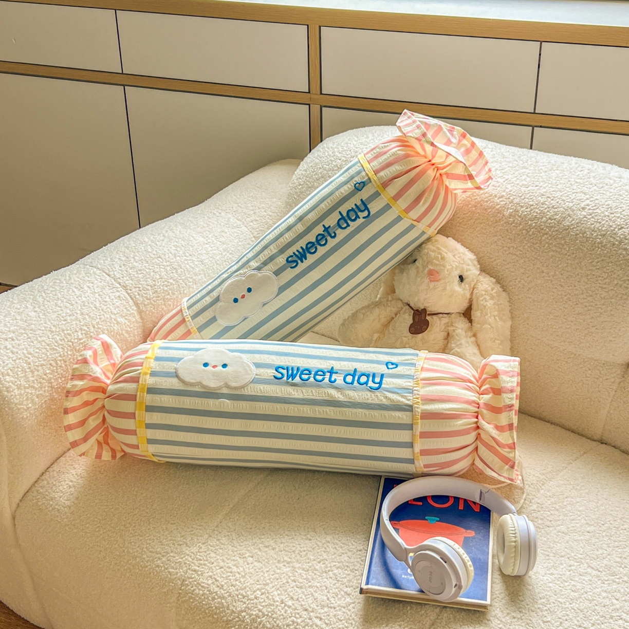 91家纺网 家纺一手货源 找家纺 希诺家居 2025新款ins奶油风奶糖枕糖果枕头枕芯 蓝条纹云朵