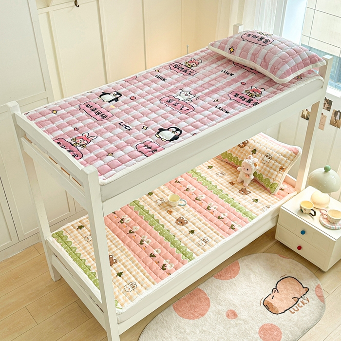 91家纺网 家纺一手货源 找家纺 优品惠 2025新款冬季牛奶绒床垫床褥垫子床护垫加绒床盖学生宿舍上下铺 熊兔花园