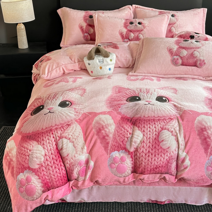 91家纺网 家纺一手货源 找家纺 宝薇 2025新款8斤宝宝绒数码5D牛奶绒四件套 粉小喵