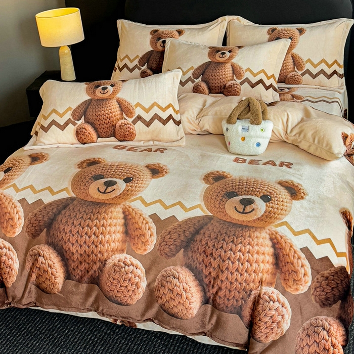 91家纺网 家纺一手货源 找家纺 宝薇 2025新款8斤宝宝绒数码5D牛奶绒四件套 幸运熊