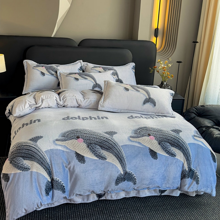 91家纺网 家纺一手货源 找家纺 宝薇 2025新款8斤宝宝绒数码5D牛奶绒四件套 海豚湾