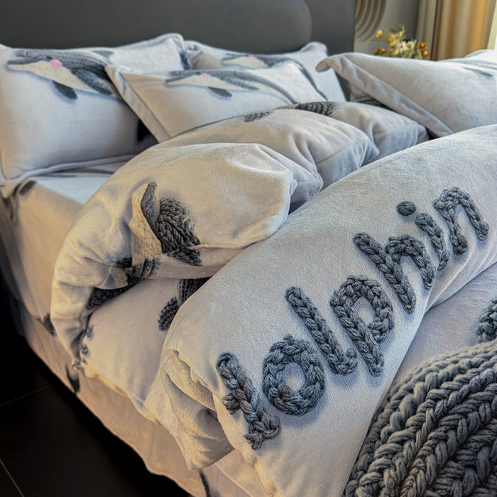 91家纺网 家纺一手货源 找家纺 宝薇 2025新款8斤宝宝绒数码5D牛奶绒四件套 海豚湾