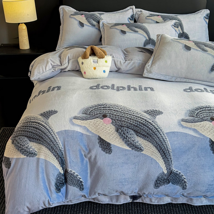 91家纺网 家纺一手货源 找家纺 宝薇 2025新款8斤宝宝绒数码5D牛奶绒四件套 海豚湾