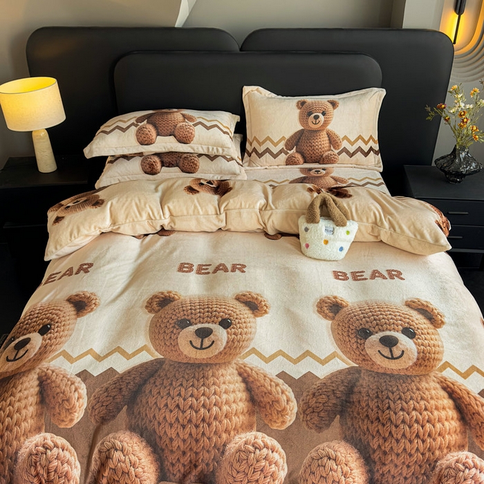 91家纺网 家纺一手货源 找家纺 宝薇 2025新款8斤宝宝绒数码5D牛奶绒四件套 幸运熊