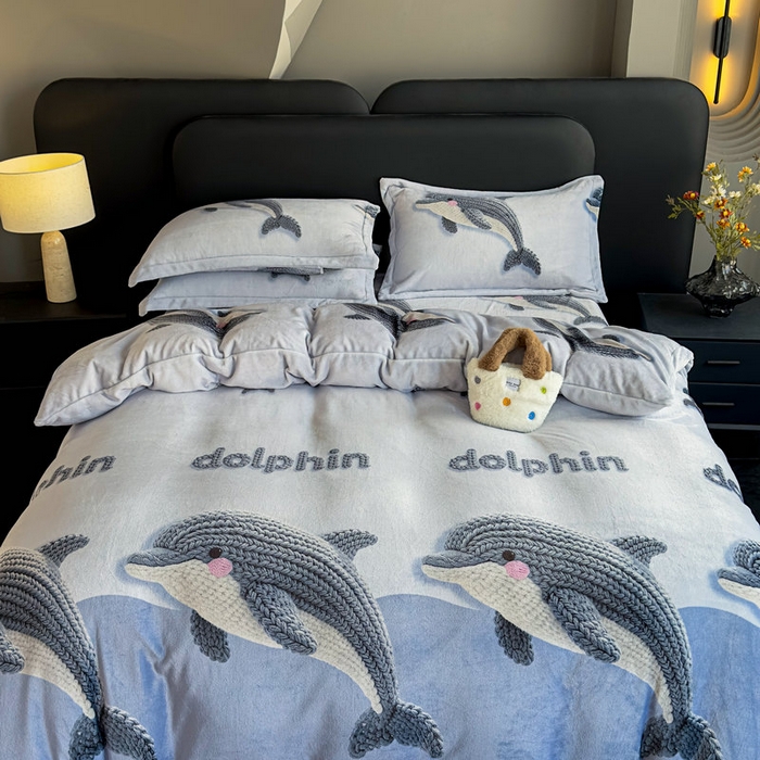 91家纺网 家纺一手货源 找家纺 宝薇 2025新款8斤宝宝绒数码5D牛奶绒四件套 海豚湾