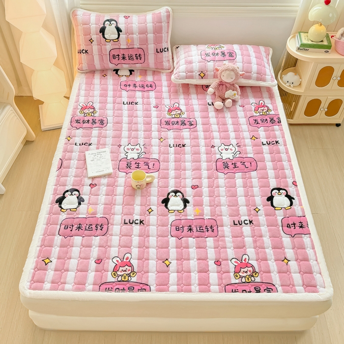 91家纺网 家纺一手货源 找家纺 优品惠 2025新款牛奶绒夹棉床护垫夹棉床褥床盖床单加厚保暖 发财暴富