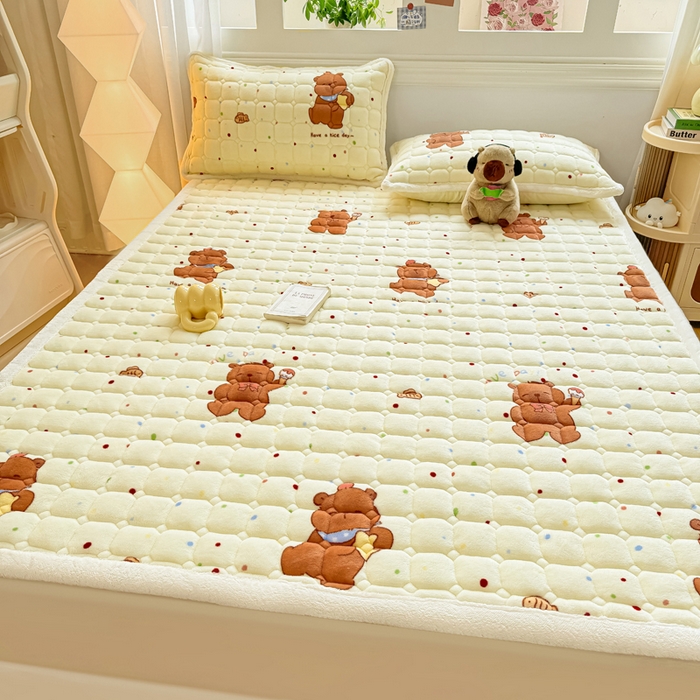 91家纺网 家纺一手货源 找家纺 优品惠 2025新款牛奶绒夹棉床护垫夹棉床褥床盖床单加厚保暖 卡皮巴拉米