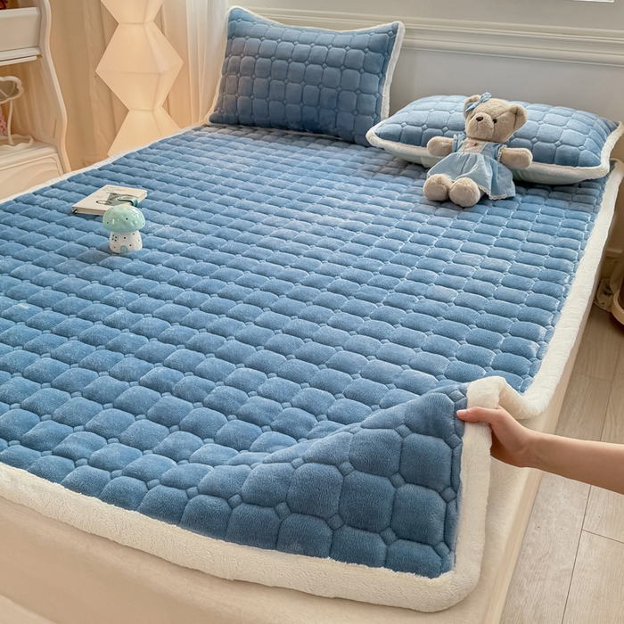 91家纺网 家纺一手货源 找家纺 优品惠 2025新款牛奶绒夹棉床护垫夹棉床褥床盖床单加厚保暖 烟灰蓝