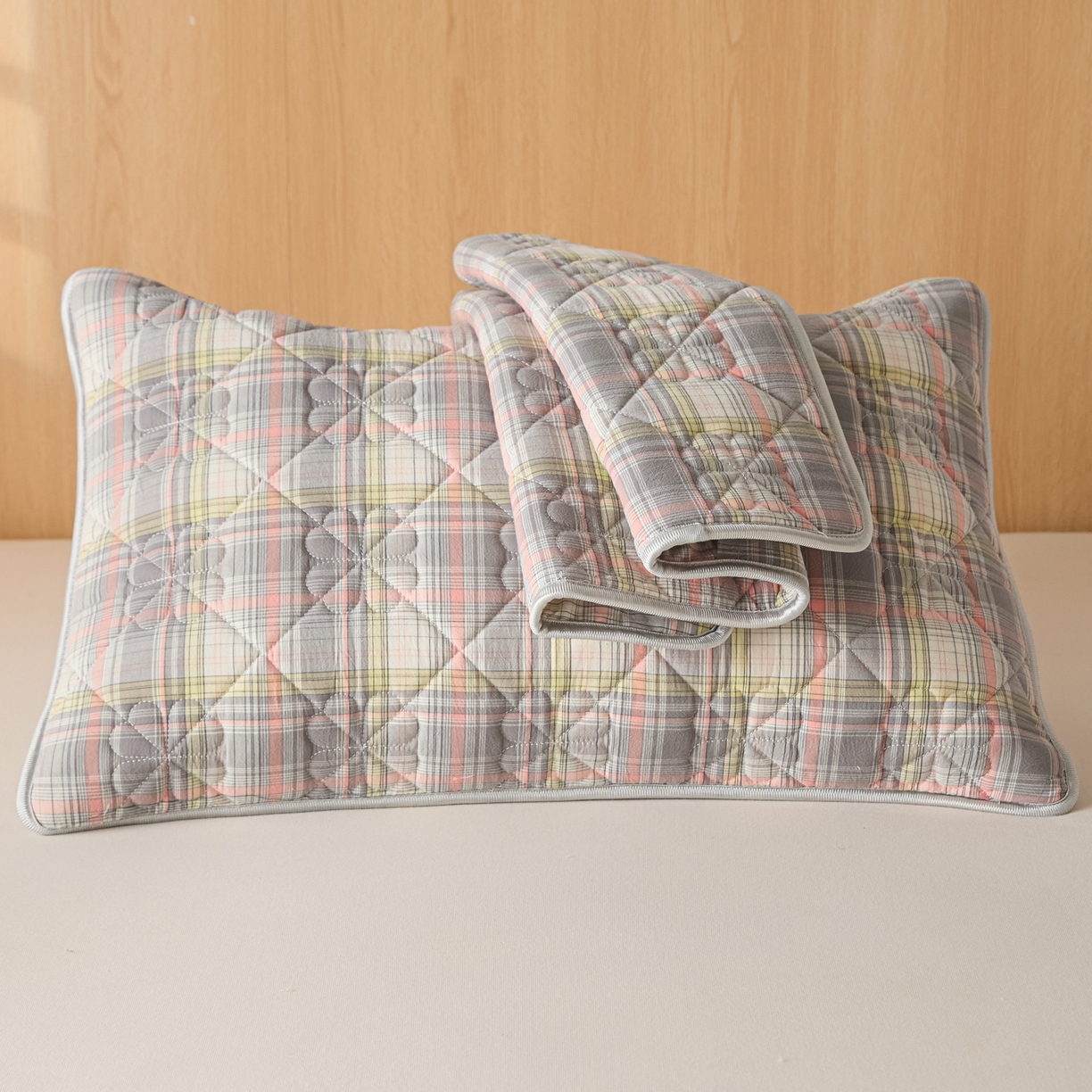 91家纺网 家纺一手货源 找家纺 （总）芬晴家纺 2025新款A类全棉格子枕套枕巾系列