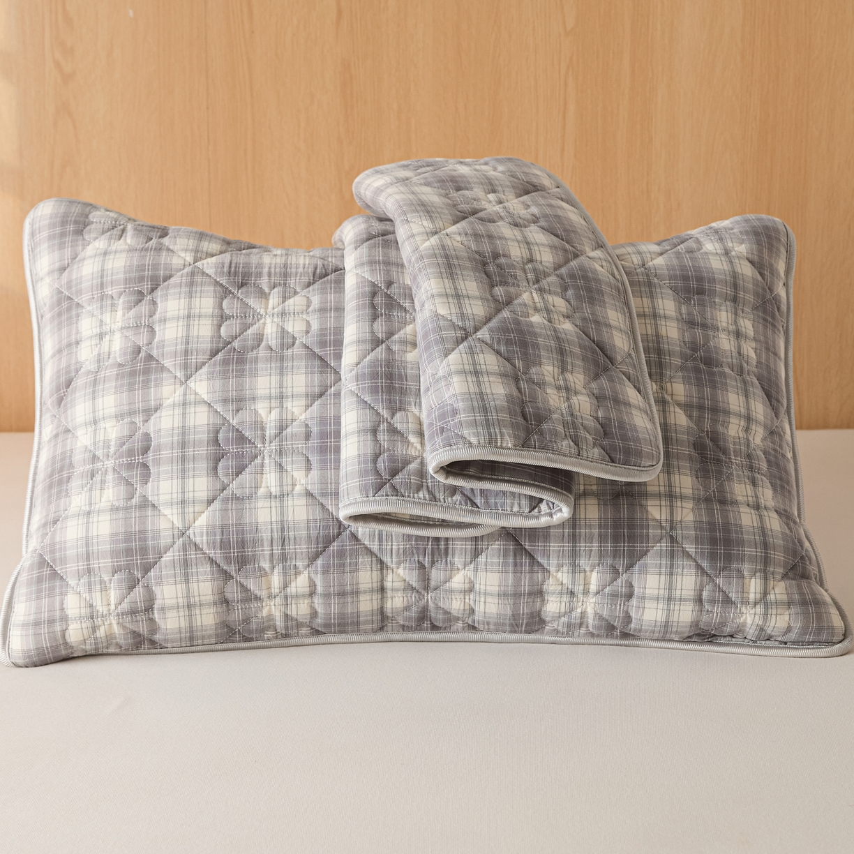 91家纺网 家纺一手货源 找家纺 芬晴家纺 2025新款A类全棉格子枕套枕巾系列 枕套-世纪 48*74cm枕套一对