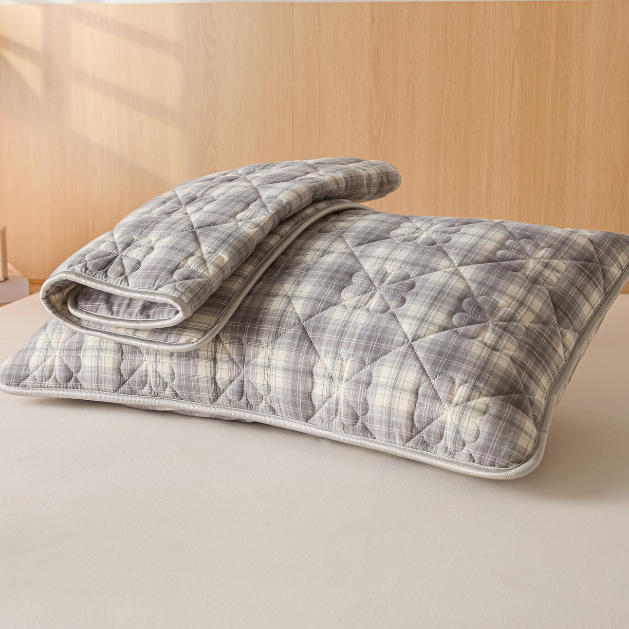 91家纺网 家纺一手货源 找家纺 芬晴家纺 2025新款A类全棉格子枕套枕巾系列 枕套-世纪 48*74cm枕套一对