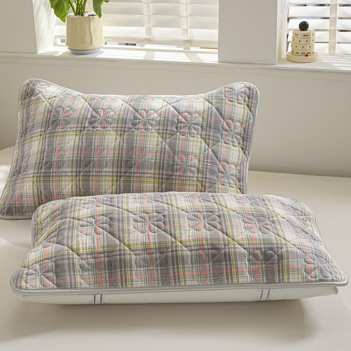 91家纺网 家纺一手货源 找家纺 芬晴家纺 2025新款A类全棉格子枕套枕巾系列 枕巾-霍格灰 50*80cm枕巾一对