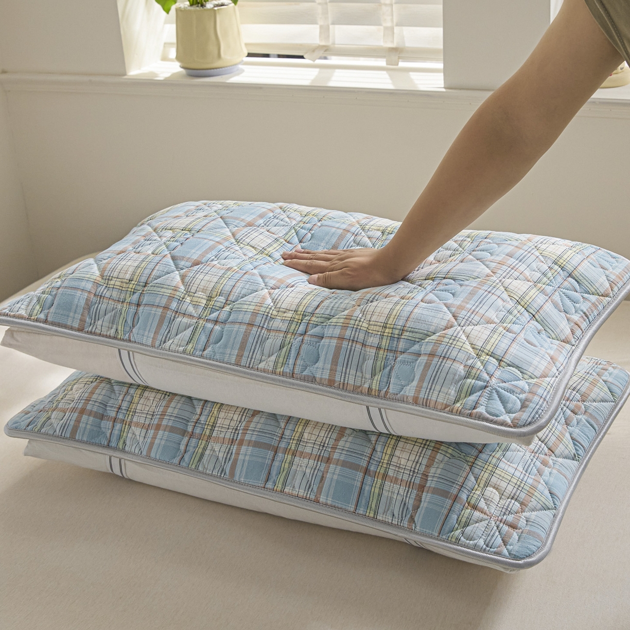 91家纺网 家纺一手货源 找家纺 芬晴家纺 2025新款A类全棉格子枕套枕巾系列 枕巾-霍格兰 50*80cm枕巾一对