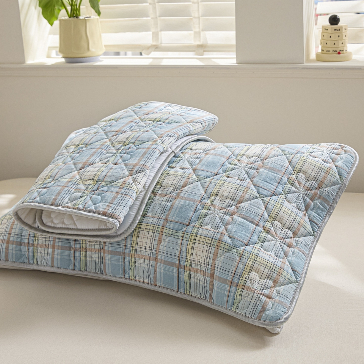 91家纺网 家纺一手货源 找家纺 芬晴家纺 2025新款A类全棉格子枕套枕巾系列 枕巾-霍格兰 50*80cm枕巾一对