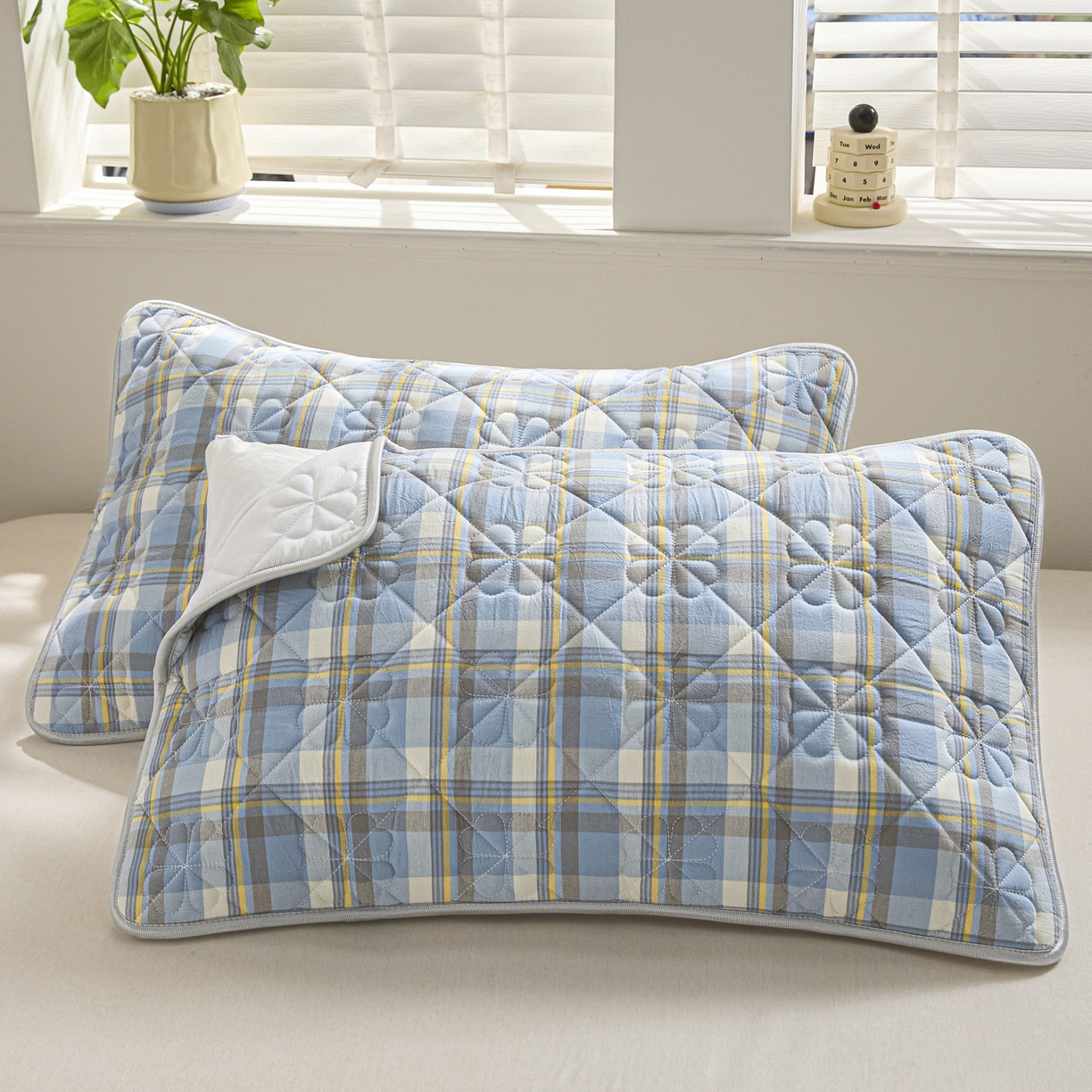 91家纺网 家纺一手货源 找家纺 芬晴家纺 2025新款A类全棉格子枕套枕巾系列 枕巾-简爱兰 50*80cm枕巾一只