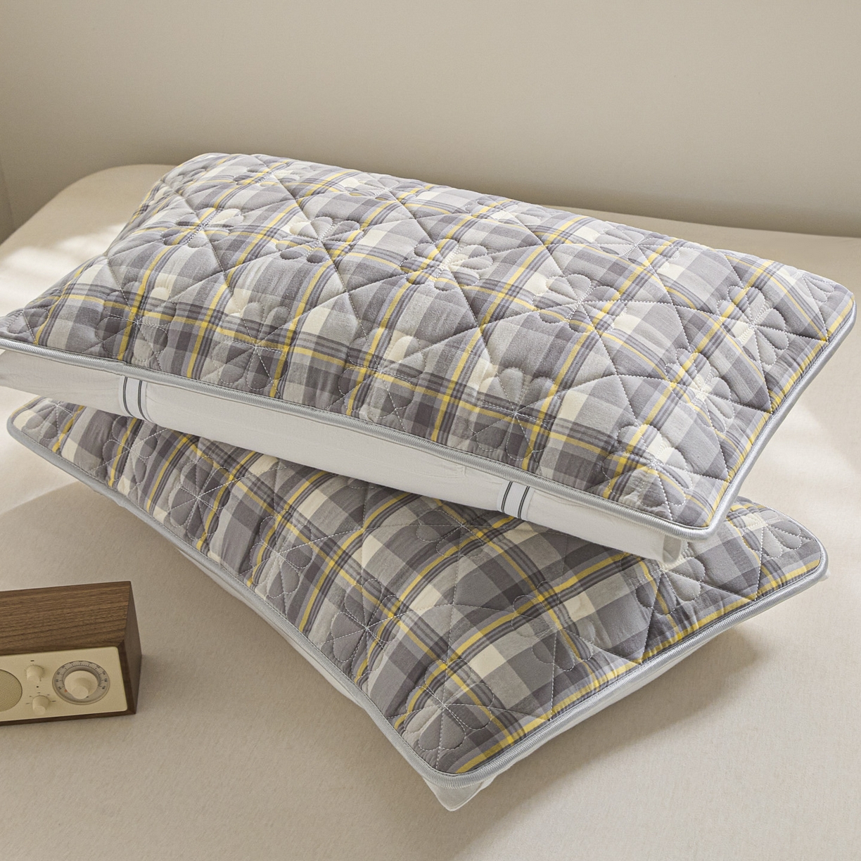 91家纺网 家纺一手货源 找家纺 芬晴家纺 2025新款A类全棉格子枕套枕巾系列 枕巾-简夕灰 50*80cm枕巾一对