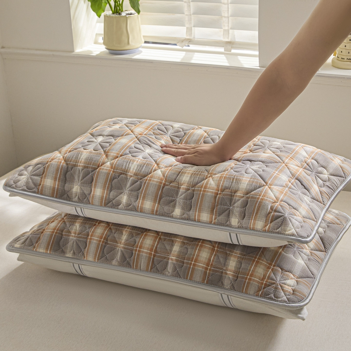 91家纺网 家纺一手货源 找家纺 芬晴家纺 2025新款A类全棉格子枕套枕巾系列 枕巾-洛卡灰 50*80cm枕巾一只