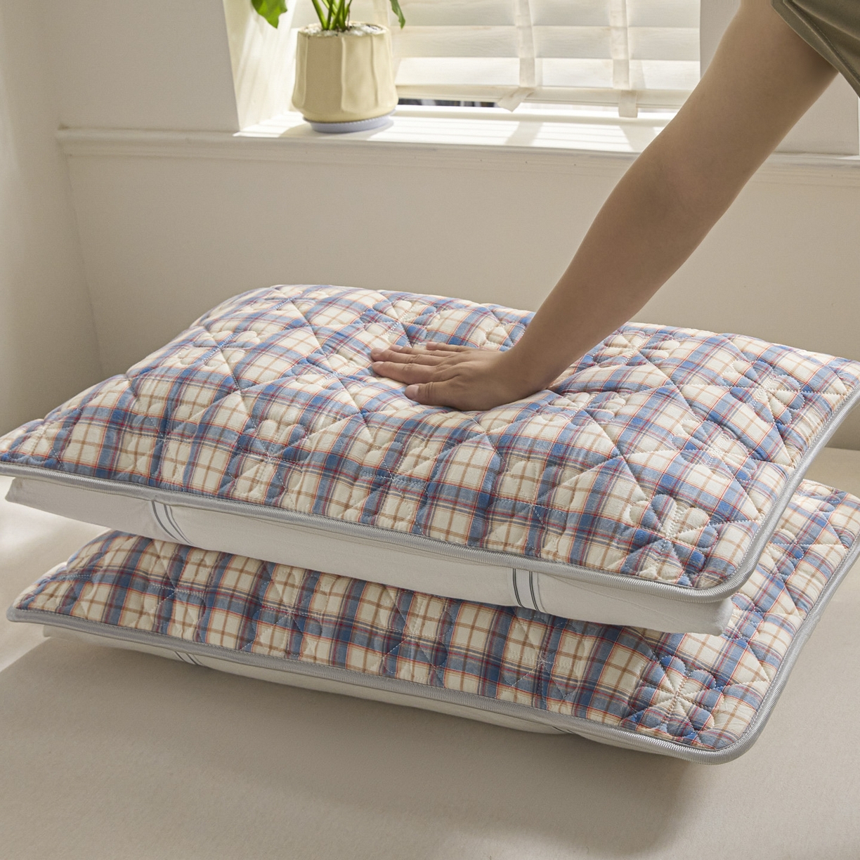 91家纺网 家纺一手货源 找家纺 芬晴家纺 2025新款A类全棉格子枕套枕巾系列 枕巾-梦语-兰 50*80cm枕巾一只