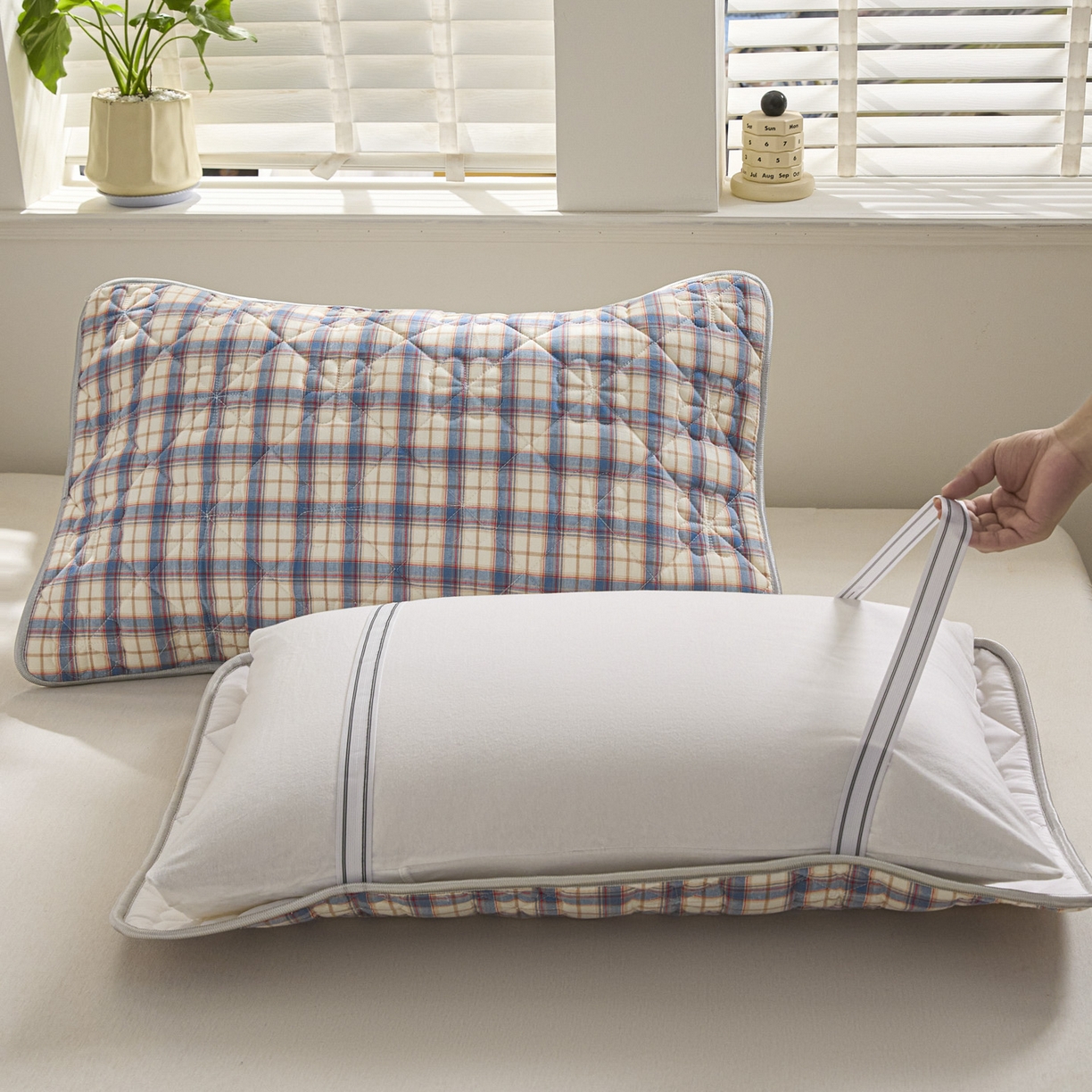 91家纺网 家纺一手货源 找家纺 芬晴家纺 2025新款A类全棉格子枕套枕巾系列 枕巾-梦语-兰 50*80cm枕巾一对