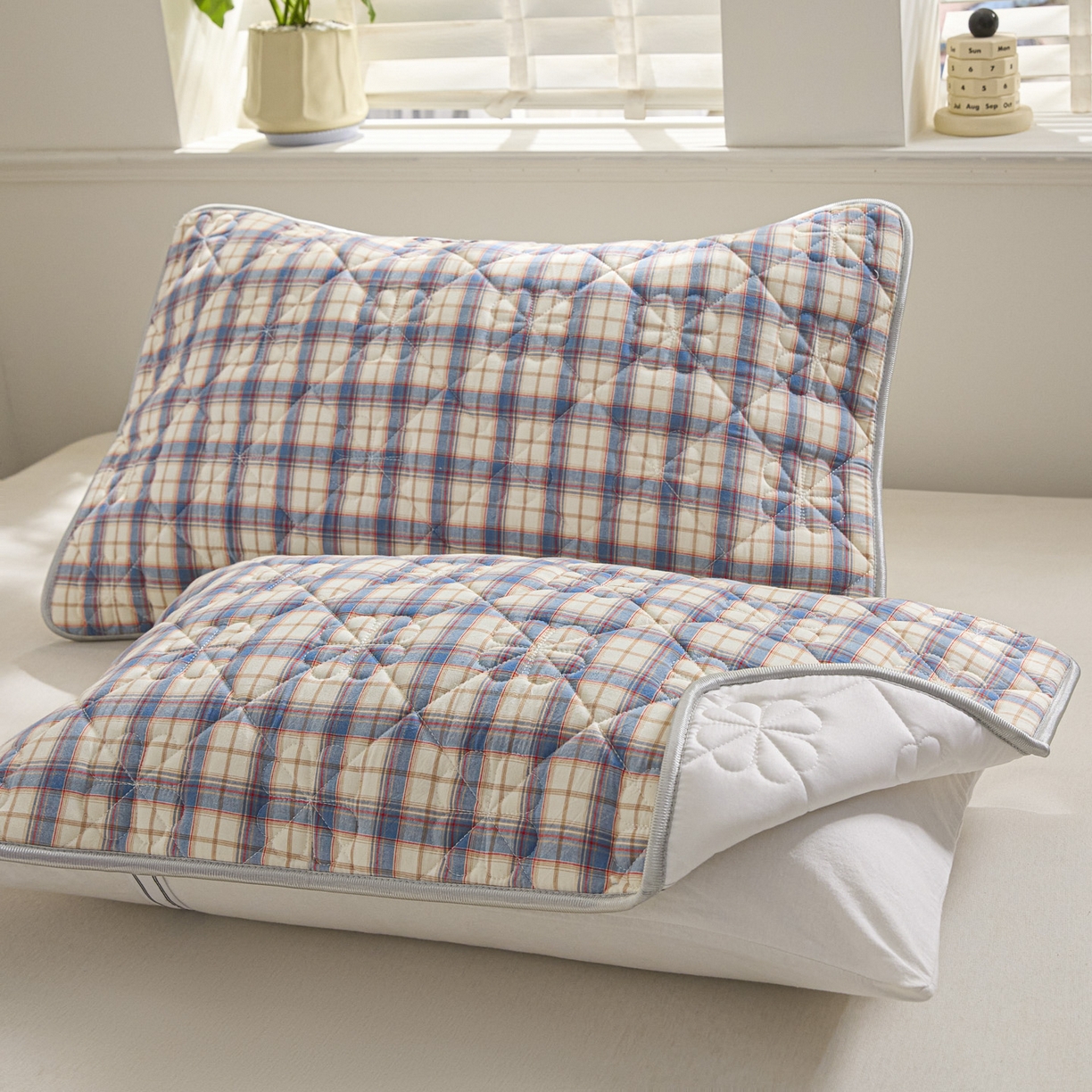 91家纺网 家纺一手货源 找家纺 芬晴家纺 2025新款A类全棉格子枕套枕巾系列 枕巾-梦语-兰 50*80cm枕巾一对