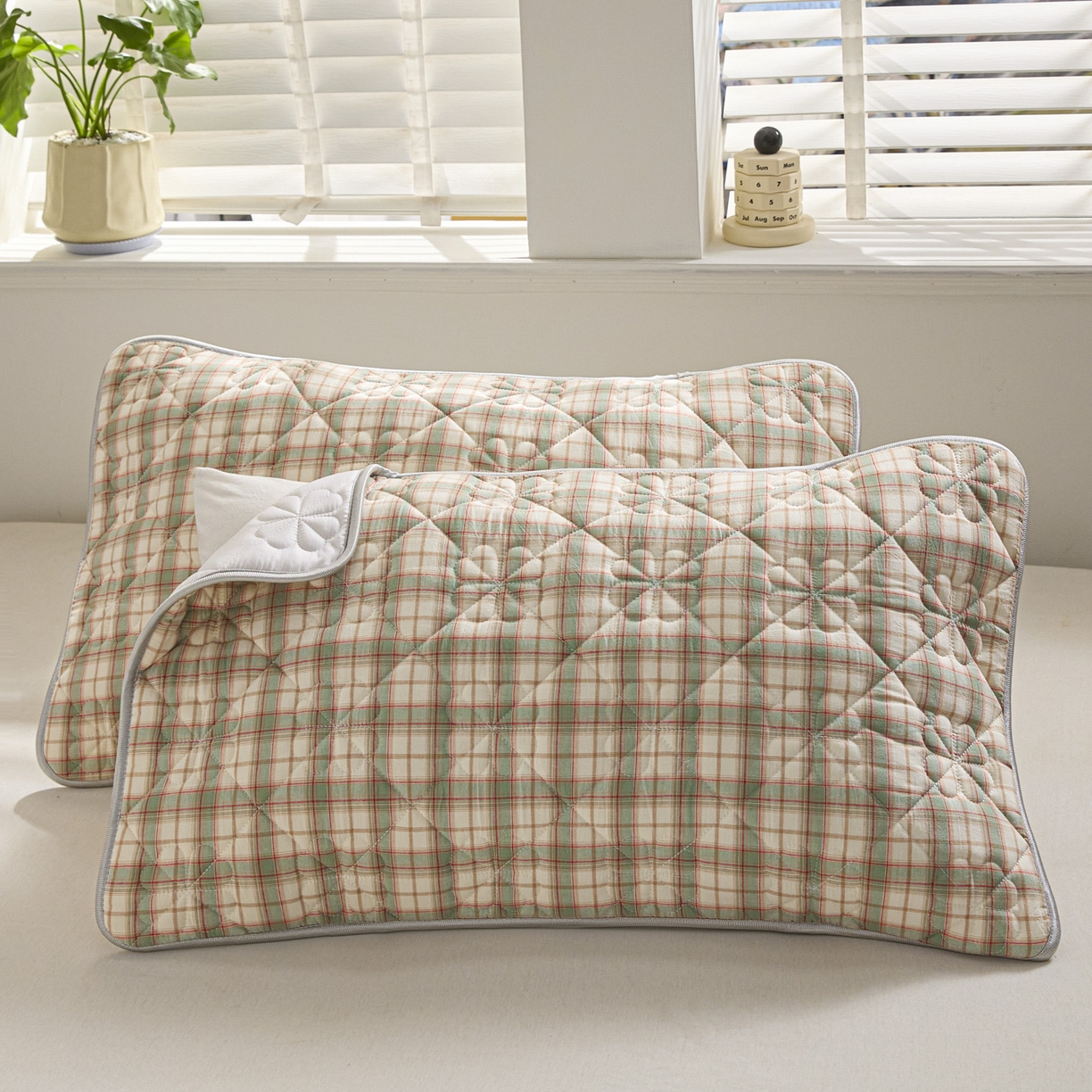 91家纺网 家纺一手货源 找家纺 芬晴家纺 2025新款A类全棉格子枕套枕巾系列 枕巾-梦语-绿 50*80cm枕巾一对