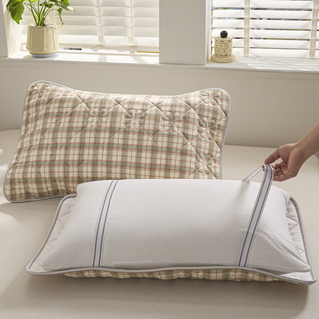 91家纺网 家纺一手货源 找家纺 芬晴家纺 2025新款A类全棉格子枕套枕巾系列 枕巾-梦语-绿 50*80cm枕巾一对