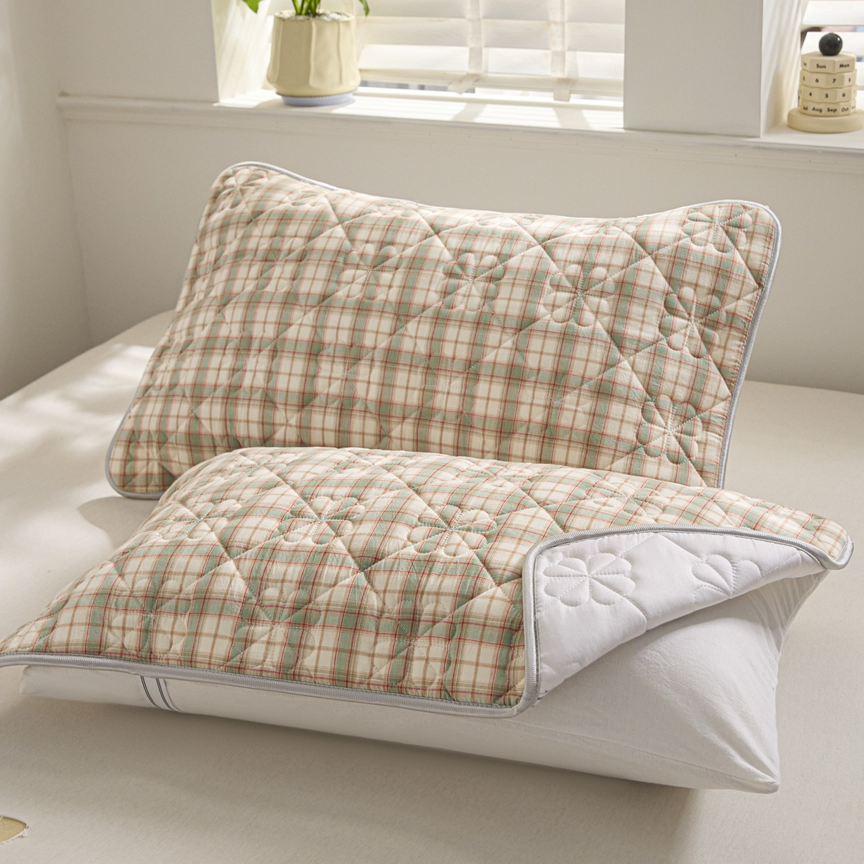 91家纺网 家纺一手货源 找家纺 芬晴家纺 2025新款A类全棉格子枕套枕巾系列 枕巾-梦语-绿 50*80cm枕巾一对