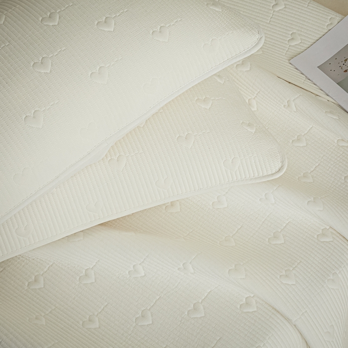 91家纺网 家纺一手货源 找家纺 （总）芬晴家纺 2025新款A类全棉水洗棉床盖-心欢系列-遇见系列