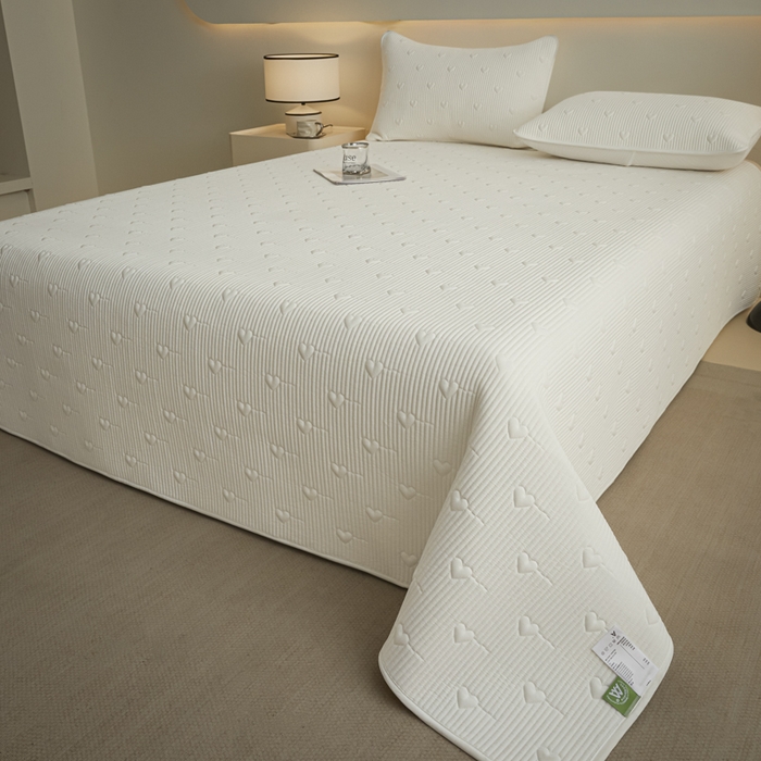 91家纺网 家纺一手货源 找家纺 芬晴家纺 2025新款A类全棉水洗棉床盖-心欢系列-遇见系列 心欢-白