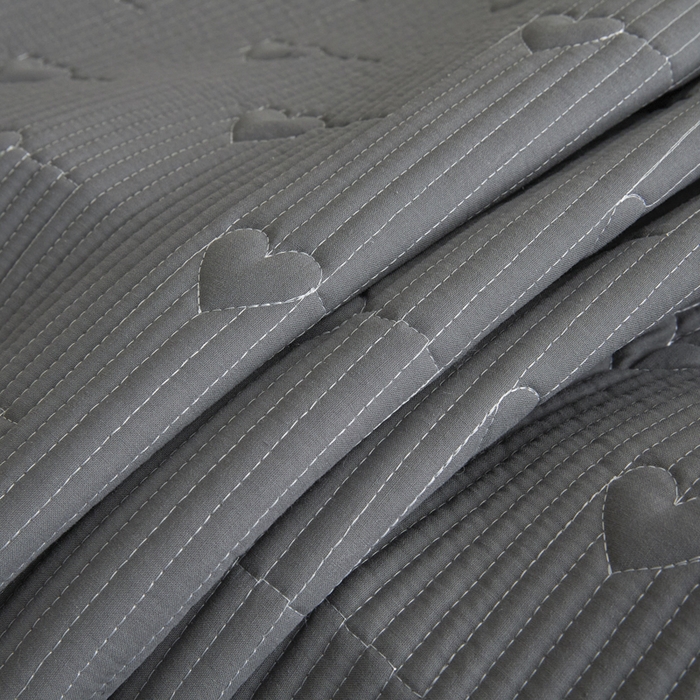 91家纺网 家纺一手货源 找家纺 芬晴家纺 2025新款A类全棉水洗棉床盖-心欢系列-遇见系列 心欢-岩灰