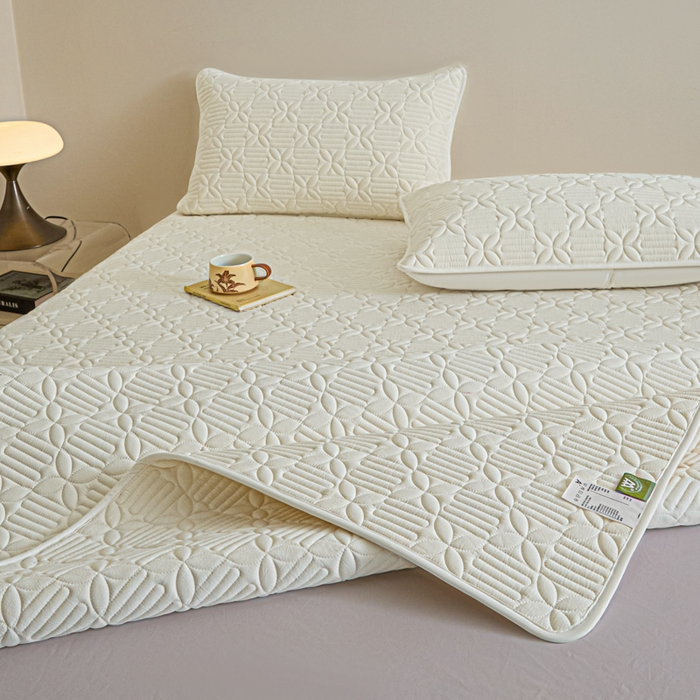 91家纺网 家纺一手货源 找家纺 芬晴家纺 2025新款A类全棉水洗棉床盖-心欢系列-遇见系列 依恋-白