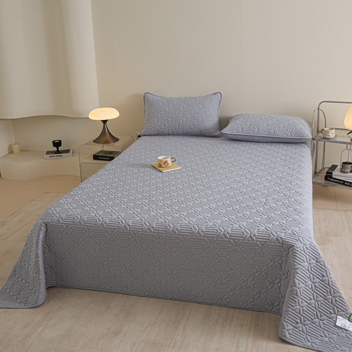 91家纺网 家纺一手货源 找家纺 芬晴家纺 2025新款A类全棉水洗棉床盖-心欢系列-遇见系列 依恋-浅灰