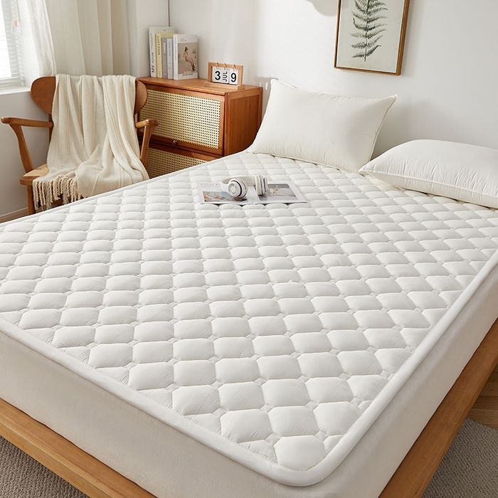 91家纺网 家纺一手货源 找家纺 卓越家纺 2025新款A类全棉夹棉床护垫 奶白