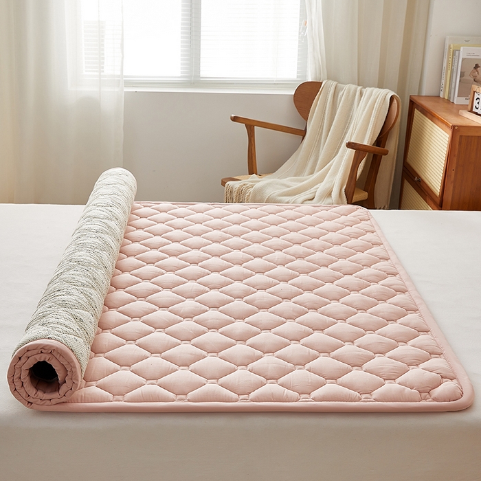 91家纺网 家纺一手货源 找家纺 卓越家纺 2025新款A类全棉夹棉床护垫 豆沙