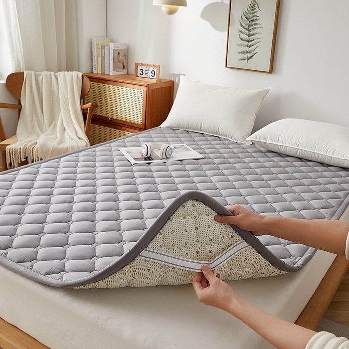 91家纺网 家纺一手货源 找家纺 卓越家纺 2025新款A类全棉夹棉床护垫 深灰