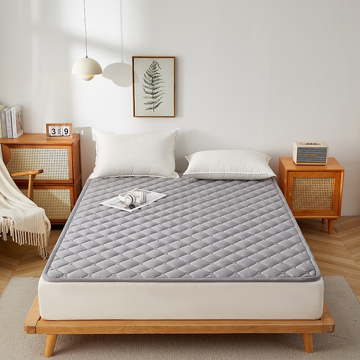 91家纺网 家纺一手货源 找家纺 卓越家纺 2025新款A类全棉夹棉床护垫 深灰