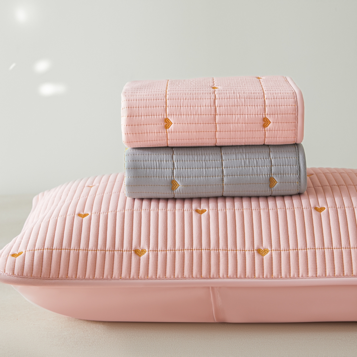 91家纺网 家纺一手货源 找家纺 （总）芬晴家纺 2025新款防水枕套-繁星-爱心-简爱-空间