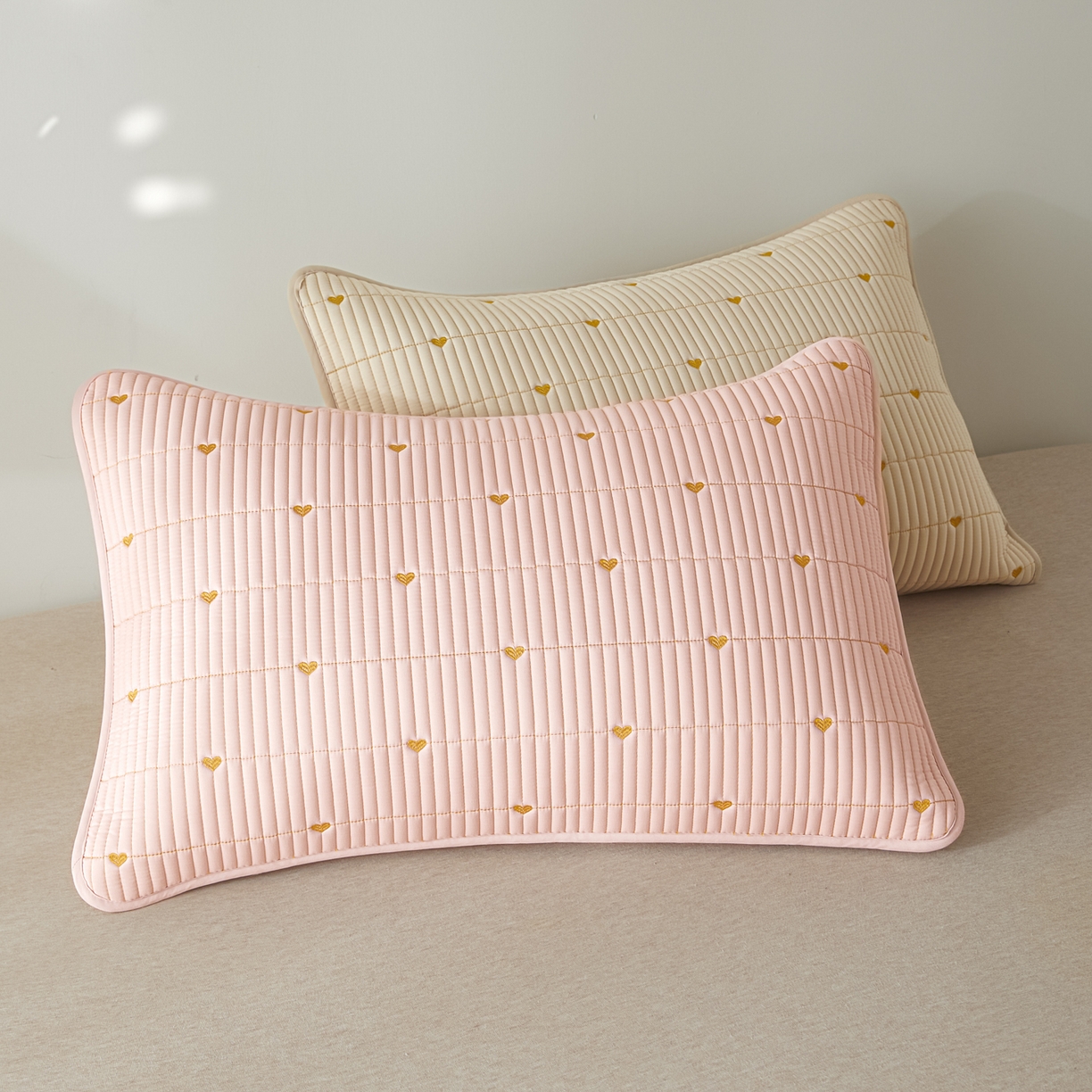 91家纺网 家纺一手货源 找家纺 （总）芬晴家纺 2025新款防水枕套-繁星-爱心-简爱-空间