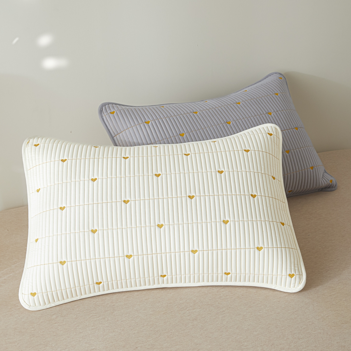 91家纺网 家纺一手货源 找家纺 （总）芬晴家纺 2025新款防水枕套-繁星-爱心-简爱-空间