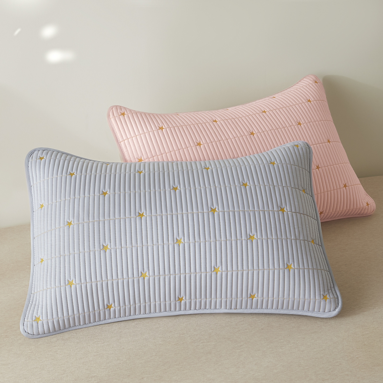 91家纺网 家纺一手货源 找家纺 （总）芬晴家纺 2025新款防水枕套-繁星-爱心-简爱-空间