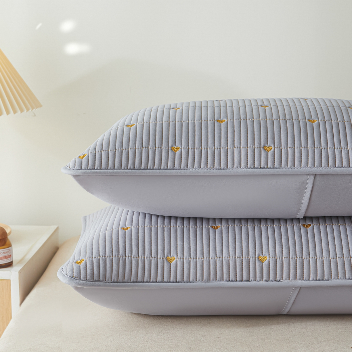 91家纺网 家纺一手货源 找家纺 芬晴家纺 2025新款防水枕套-繁星-爱心-简爱-空间 爱心-星灰