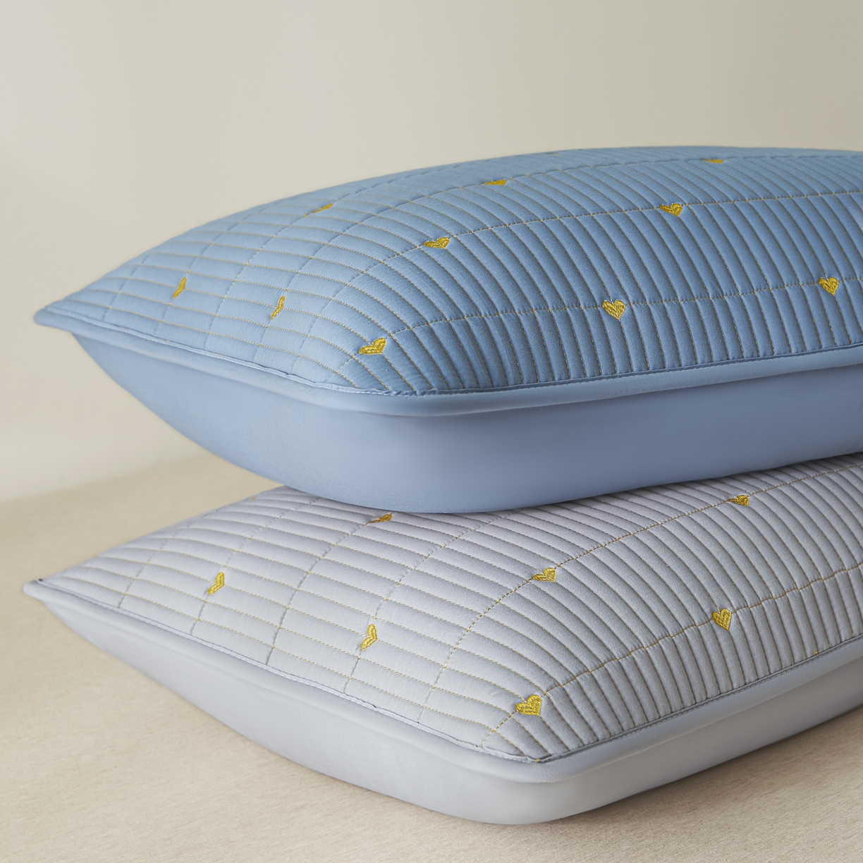 91家纺网 家纺一手货源 找家纺 芬晴家纺 2025新款防水枕套-繁星-爱心-简爱-空间 爱心+蓝+灰