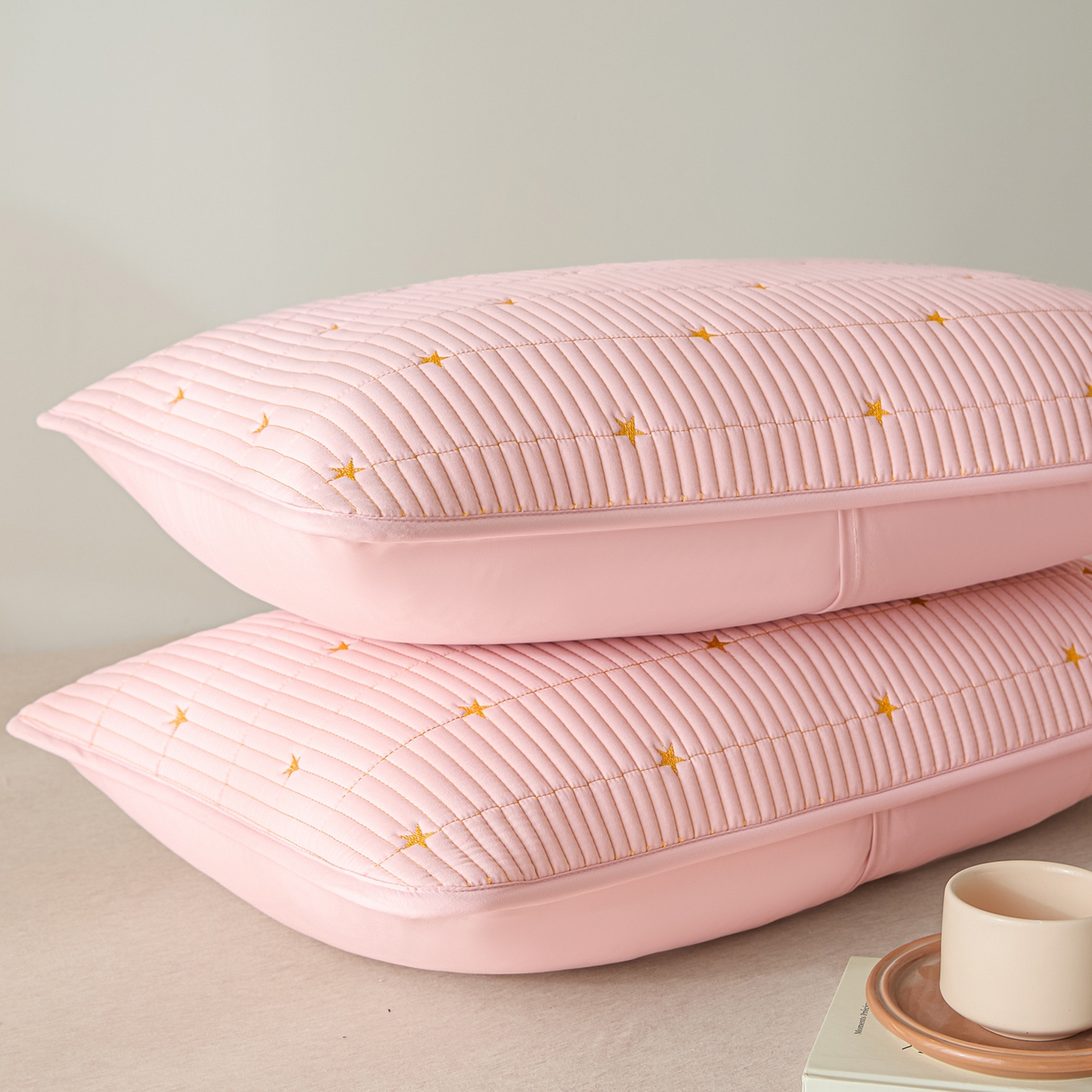 91家纺网 家纺一手货源 找家纺 芬晴家纺 2025新款防水枕套-繁星-爱心-简爱-空间 繁星-豆沙粉