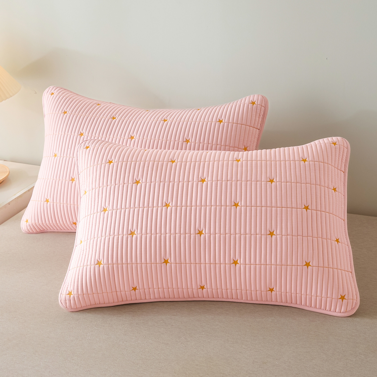 91家纺网 家纺一手货源 找家纺 芬晴家纺 2025新款防水枕套-繁星-爱心-简爱-空间 繁星-豆沙粉