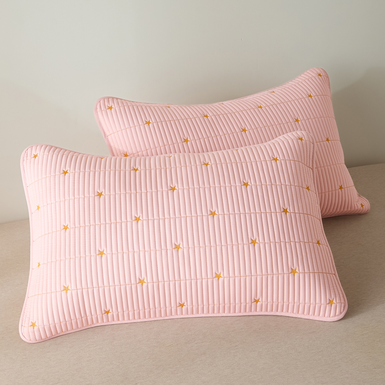 91家纺网 家纺一手货源 找家纺 芬晴家纺 2025新款防水枕套-繁星-爱心-简爱-空间 繁星-豆沙粉