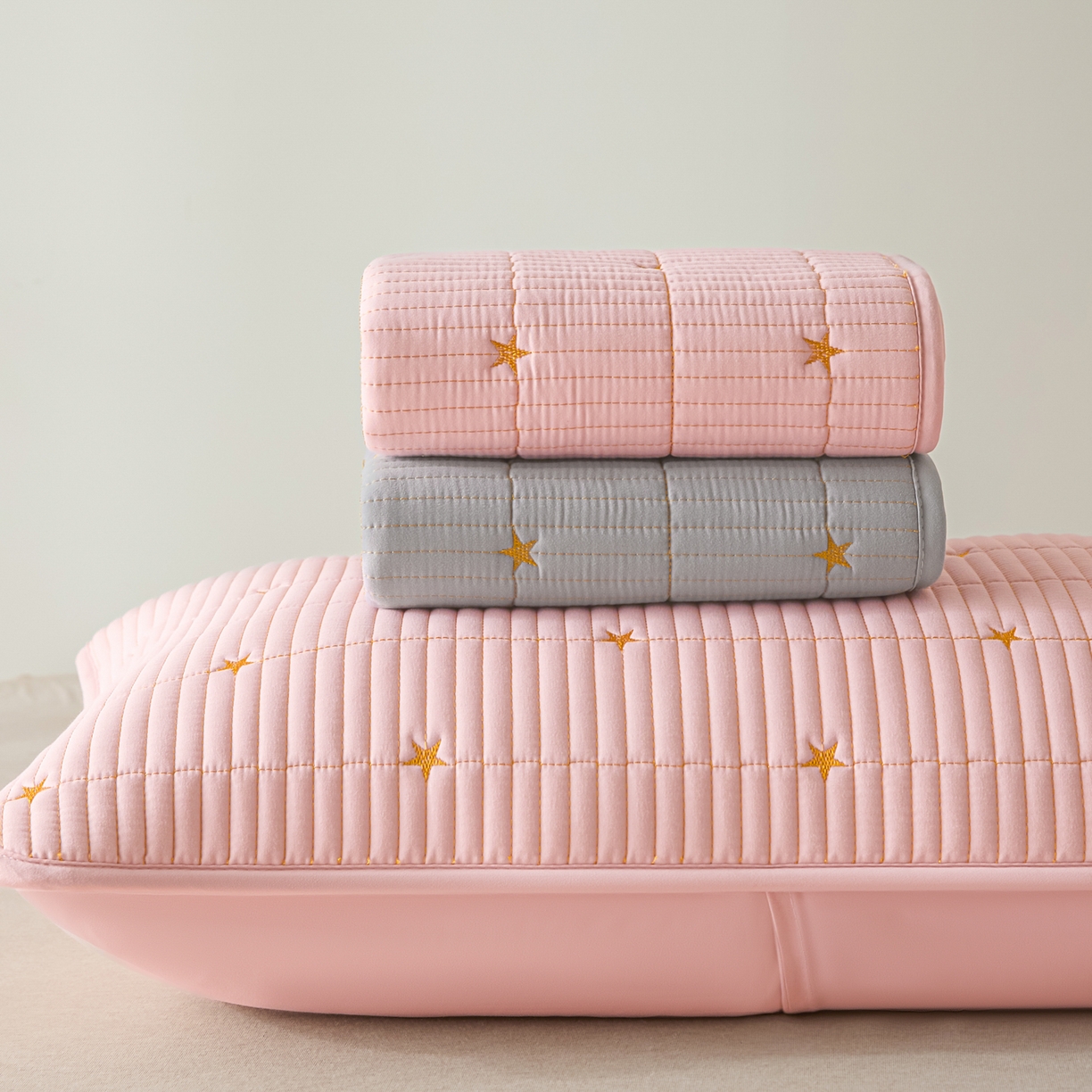 91家纺网 家纺一手货源 找家纺 芬晴家纺 2025新款防水枕套-繁星-爱心-简爱-空间 繁星-豆沙粉