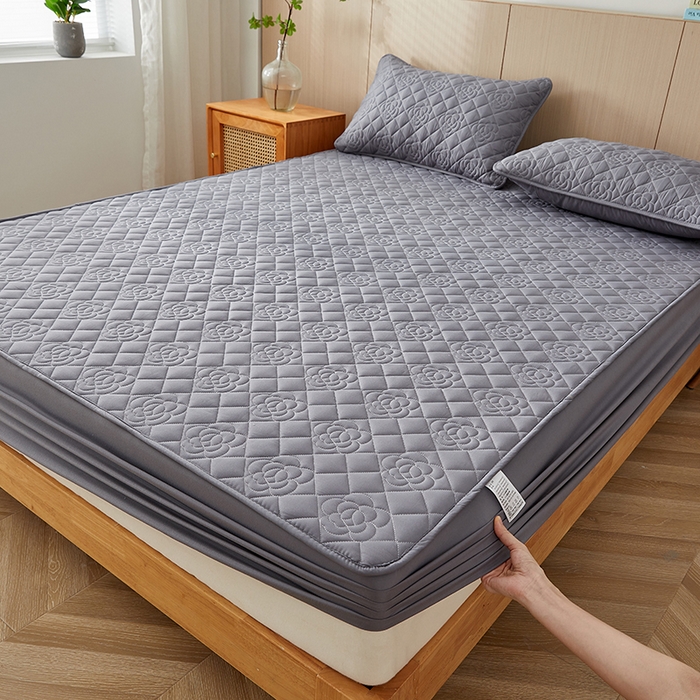 91家纺网 家纺一手货源 找家纺 （总）卓越家纺 2025新款山茶花款防水夹棉床笠