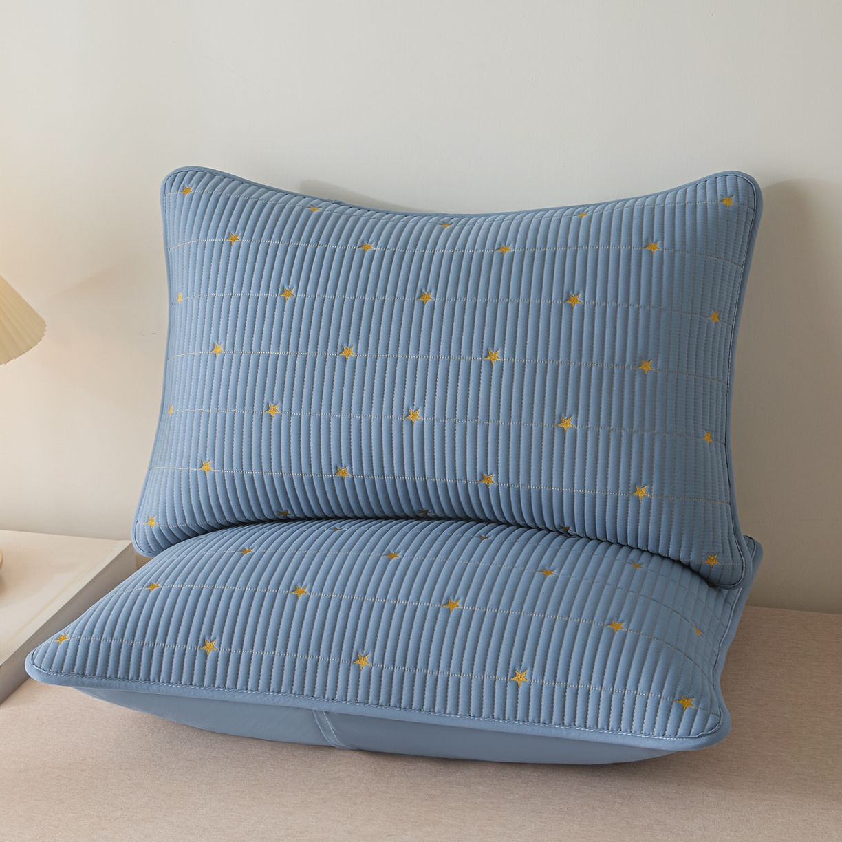 91家纺网 家纺一手货源 找家纺 芬晴家纺 2025新款防水枕套-繁星-爱心-简爱-空间 繁星-雾蓝